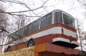 Памятник автобусу «ЛиАЗ 677» и грузовику «ГАЗ-АА»