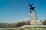 Монумент героям битвы под Москвой