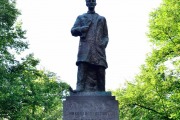 Памятник Н.Э. Бауману на Елоховской площади