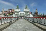 Пешеходный мост в Измайловский Кремль