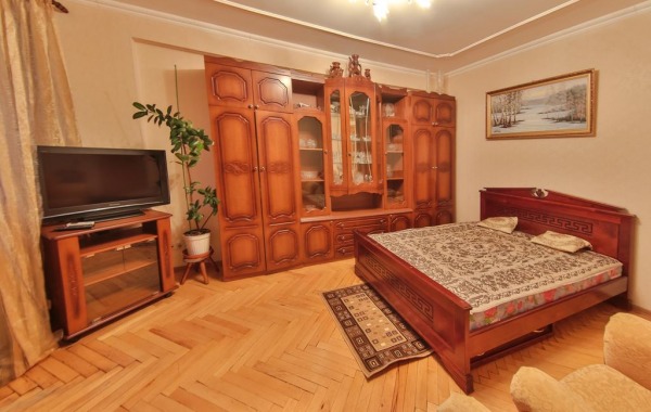 Apartments on Bolshay Tulskay