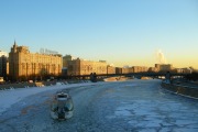 Замерзшая Москва-река с Новоарбатского моста - Дата фото: пятница, 31 января 2014 г.