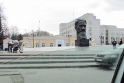 Памятник физику-ядерщику И.В. Курчатову