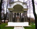 Беседка-ротонда – памятник места отдохновения императора Петра Великого