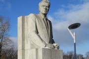 Памятник Мстиславу Всеволодовичу Келдышу