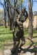 Скульптура «Мужчина и виноградная гроздь»